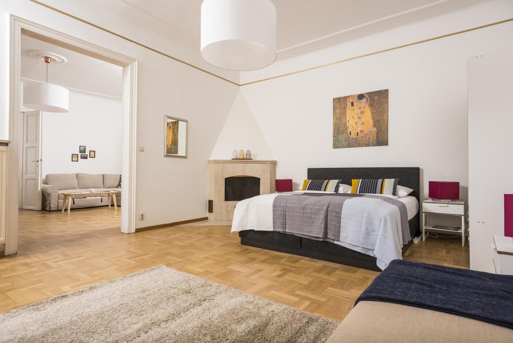Appartement De Luxe Staatsoper By Ichbucheat *