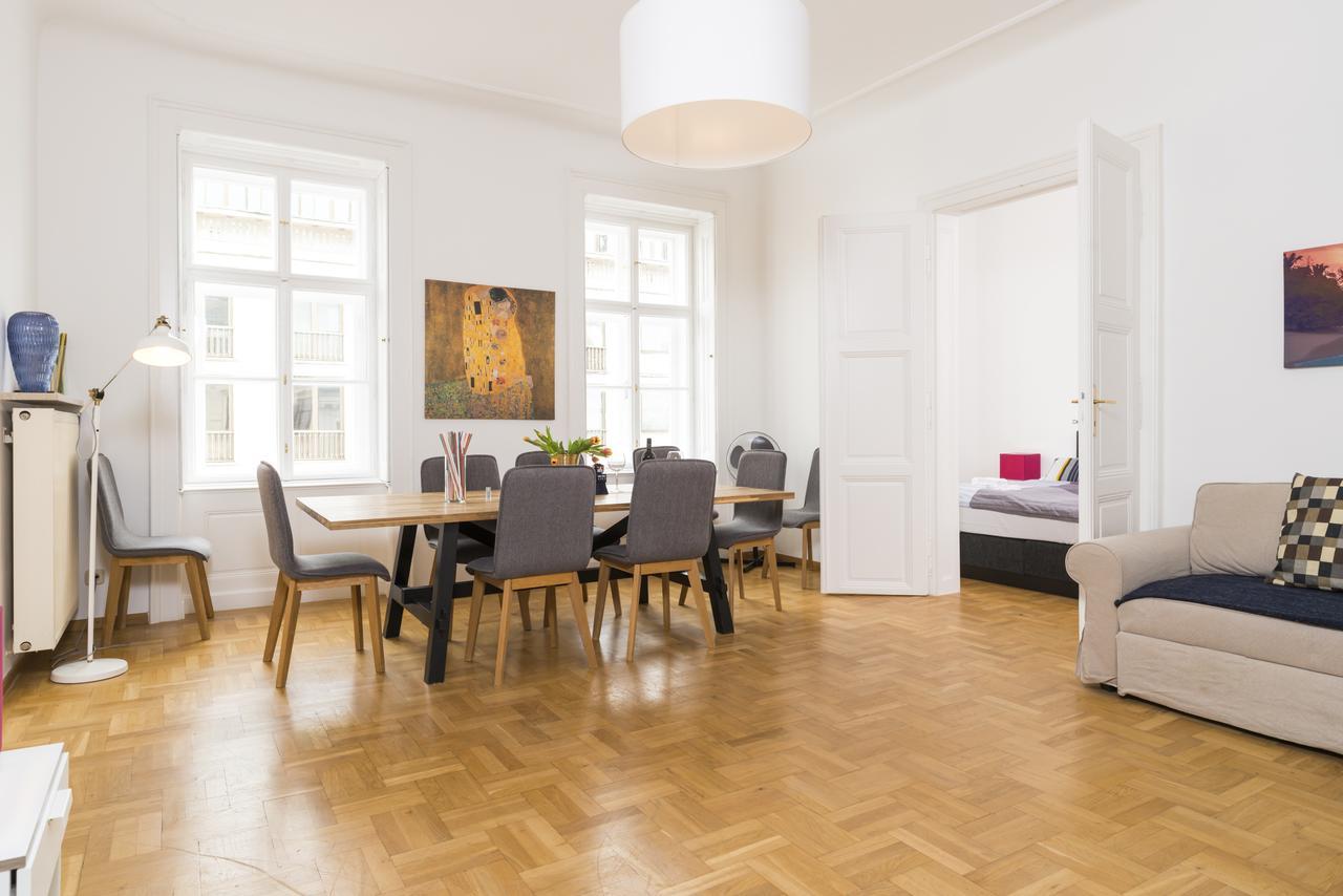 De Luxe Staatsoper By Ichbucheat Appartement Wenen